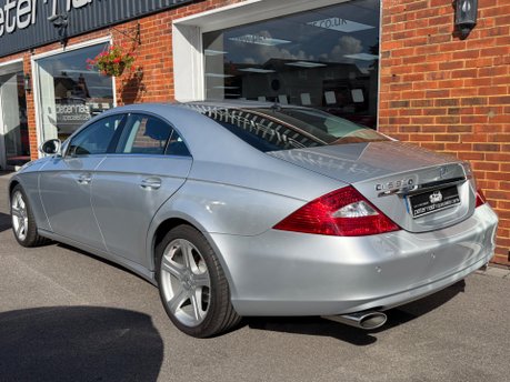 Mercedes-Benz CLS CLS320 CDI 8