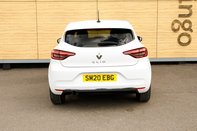 Renault Clio ICONIC TCE 6