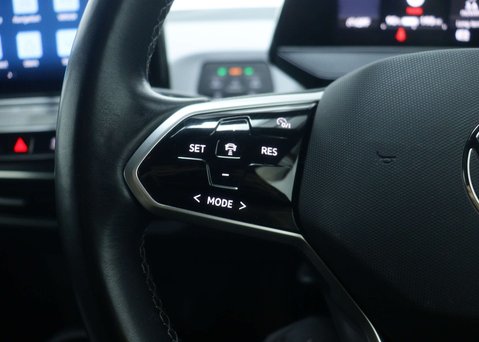 Volkswagen ID.3 Pro Performance 58kWh Family Hatchback 5dr Electric Auto (204 ps) 37