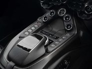 Aston Martin Vantage V8 15