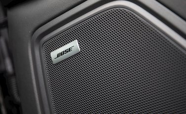 Porsche Macan Turbo 23