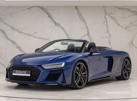 Audi R8 V10 Performance Carbon Black Spyder 1