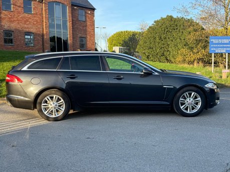 Jaguar XF 2.2 XF Luxury D Auto 5dr 7