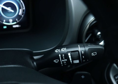 Hyundai KONA 1.6 h-GDi Ultimate SUV 5dr Petrol Hybrid DCT Euro 6 (s/s) (141 ps) 40