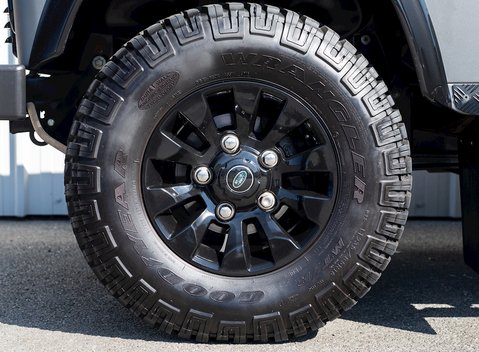 Land Rover Defender 90 Autobiography Edition 10