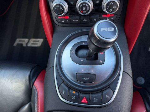 Audi R8 4.2 R8 LE Semi-Auto 4WD 2dr 43
