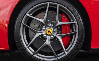 Ferrari F12 Berlinetta 10