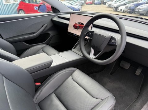 Tesla Model 3 Saloon 4dr Electric Auto RWD (208 ps) 3