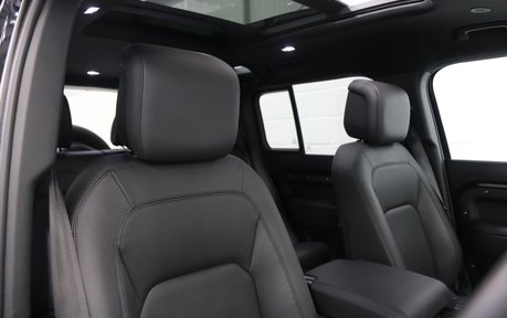 Land Rover Defender x-Dynamic HSE D350 - Huge Specification 20