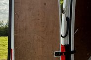 Volkswagen Crafter CR35 TDI L H/R P/V STARTLINE 21
