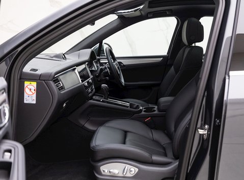 Porsche Macan S 14