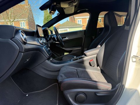 Mercedes-Benz CLA Class 2.1 CLA220d AMG Sport Shooting Brake 7G-DCT Euro 6 (s/s) 5dr 51