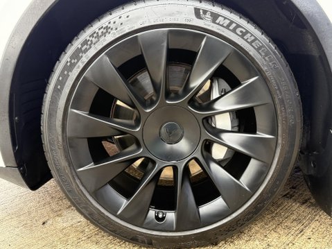 Tesla Model Y (Dual Motor) Long Range SUV 5dr Electric Auto 4WDE (384 bhp) 18