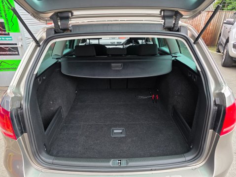 Volkswagen Passat SPORT TSI 17