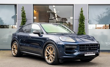 Porsche Cayenne TURBO E-HYBRID COUPE WITH GT PACKAGE 2