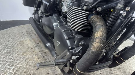 Triumph Speedmaster 865 2015 19K WARRANTY MOT SERVICED CRUISER BOBBER 865CC 36