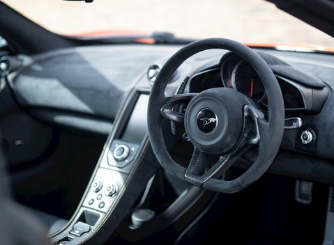 McLaren 675LT 13