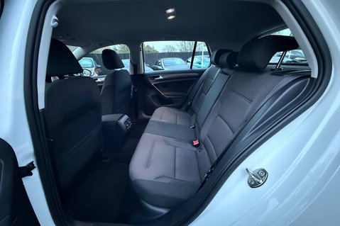 Volkswagen e-Golf E-GOLF - 12 MONTHS MOT -APPLE CAR PLAY  26