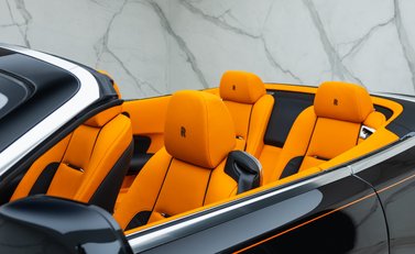 Rolls-Royce Dawn 33