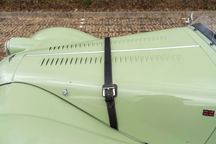 Morgan Plus Eight Speedster London Edition 16