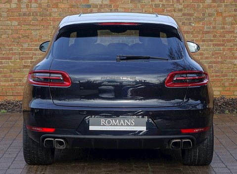 Porsche Macan Turbo 17
