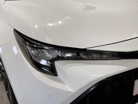 Toyota Corolla 1.8 VVT-h Design Hatchback 5dr Petrol Hybrid CVT Euro 6 (s/s) (122 ps) Air 9