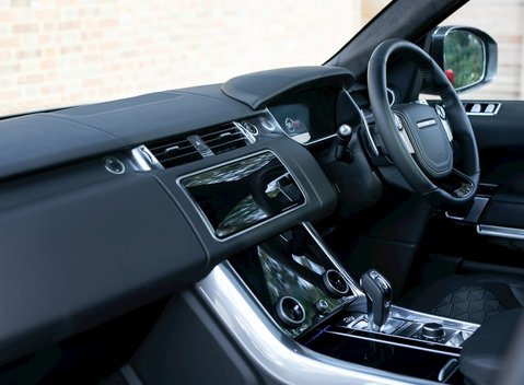 Land Rover Range Rover Sport 5.0 SVR 21