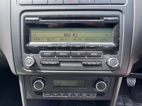 Volkswagen Polo SEL TSI 16