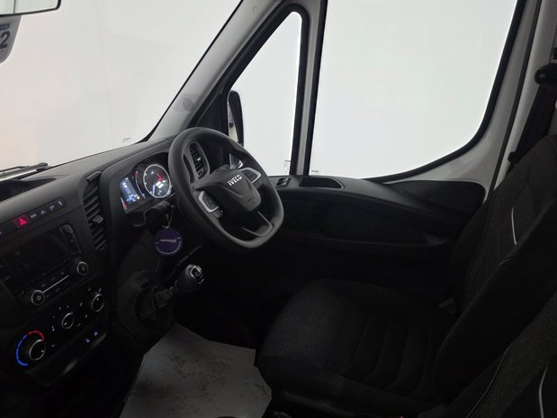 Iveco Daily DAILY 35C14 DIESEL 2.3 Business Tipper 3450 WB 3