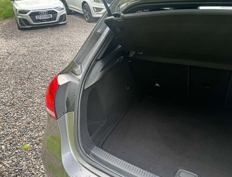 Mercedes-Benz A Class 2.0 AMG A 35 Executive 4Matic Edition Auto 4WD 5dr 14