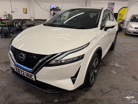 Nissan Qashqai 1.3 DIG-T MHEV N-Connecta XTRON Euro 6 (s/s) 5dr 3