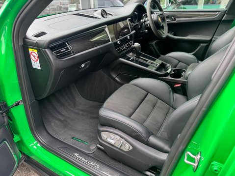 Porsche Macan GTS PDK 38