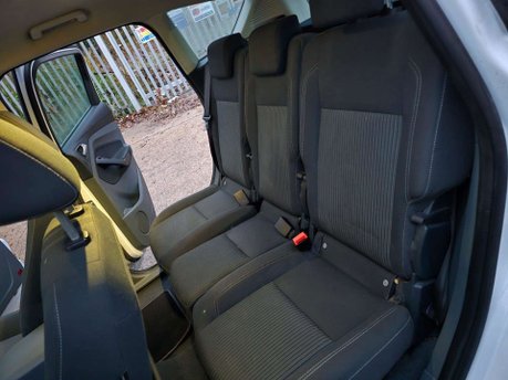 Ford C-Max 1.0T EcoBoost Titanium Euro 5 (s/s) 5dr 28