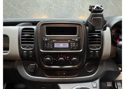Nissan NV300 1.6 dCi 1.2t Acenta Panel Van 5dr Diesel Manual L2 H1 Euro 6 (120 ps) 55