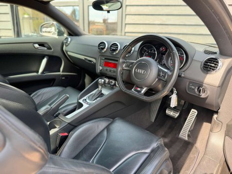 Audi TT 2.0 TFSI S line Coupe 3dr Petrol S Tronic Euro 5 (s/s) (211 ps) 29