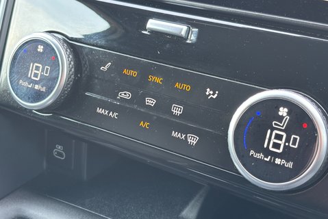 Land Rover Discovery D300 R-Dynamic HSE MHEV Panel Van 18