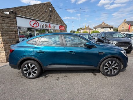 Renault Arkana ICONIC E-TECH 36