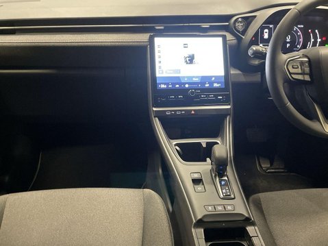Lexus LBX 1.5 VVT-iE Premium SUV 5dr Petrol Hybrid E-CVT Euro 6 (s/s) (136 ps) Parkin 13