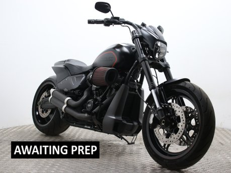 Harley-Davidson Softail SOFTAIL FXDR 114 19