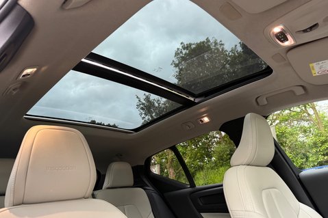 Volvo XC40 T5 INSCRIPTION AWD -XENIUM -360 CAMERA -PAN ROOF -HARMAN KARDON -WINTER PAC 59