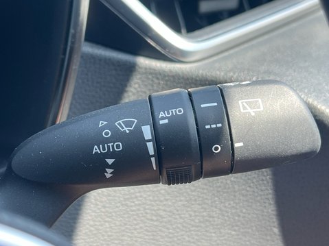 Suzuki Swace MOTION 33