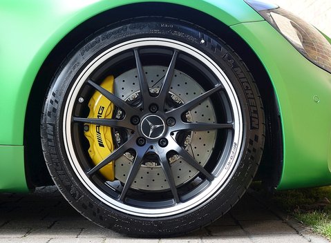 Mercedes-Benz AMG GT R GT R 17