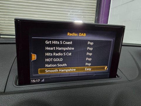 Audi A3 1.4 TFSI e-tron Sportback e-S Tronic Euro 6 5dr 8.8kWh 26