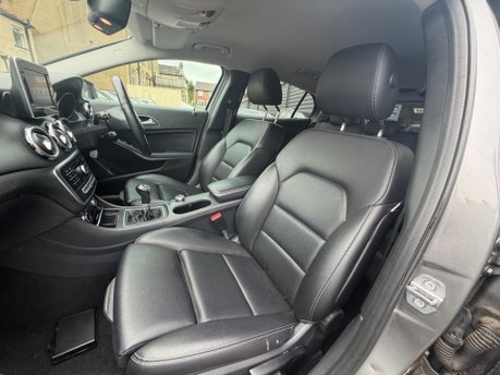 Mercedes-Benz GLA GLA 200 SE EXECUTIVE 18