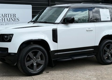Land Rover Defender 90 3.0 D250 MHEV X-Dynamic SE SUV 3dr Diesel Auto 4WD Euro 6 (s/s) (250 ps) 1