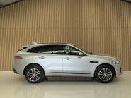 Jaguar F-Pace 2.0 F-Pace R-Sport AWD D 4WD 5dr 21