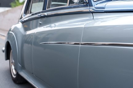 Rolls-Royce Silver Cloud III Restored 12