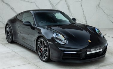 Porsche 911 Carrera 4S (992) 8