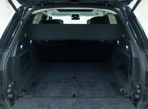 Land Rover Range Rover D350 AUTOBIOGRAPHY LWB 38