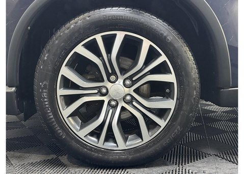 Mitsubishi Outlander 2.2 DI-D 4 SUV 5dr Diesel Manual 4WD Euro 6 (s/s) (147 ps) 23